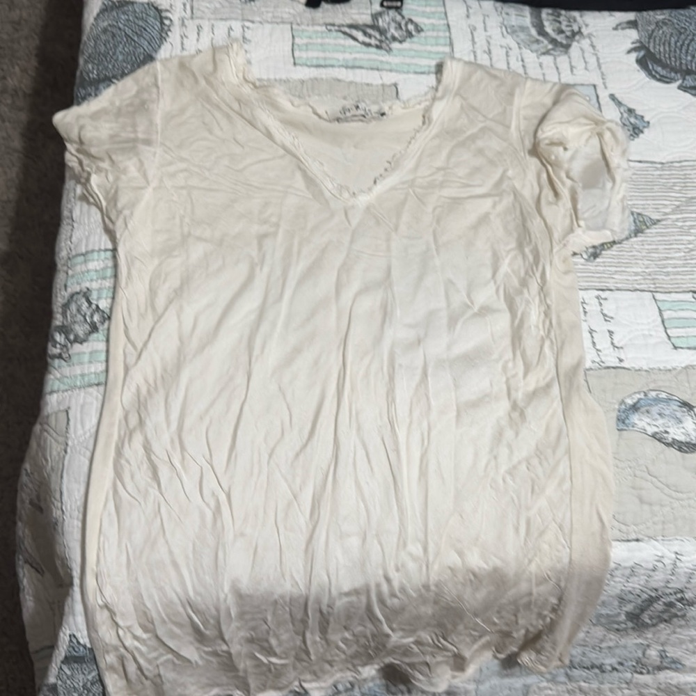 Gigi made in Italy silk and viscose V-Neck top